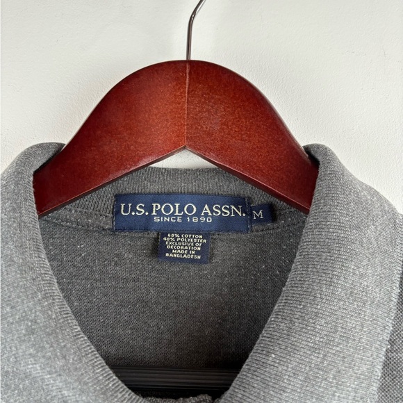 US Polo Assn. Men's Short Sleeve Knit Polo Shirt Gray Red Golf Classic Fashion M - Picture 6 of 6